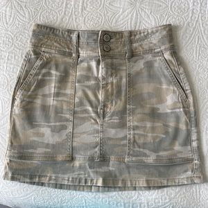 Express Camo skirt